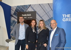 Robert Keijzer, Nathalie van den Ende (KUBO), Mariska Slaman (PDI) and Dennis van der Leijde (KUBO) in the PDI corner of the stand that they also shared with Verkade Climate.